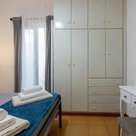 Vera's * Kassiopi