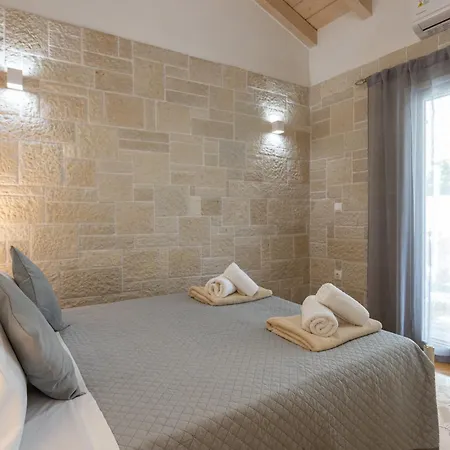 Vera's Kassiopi