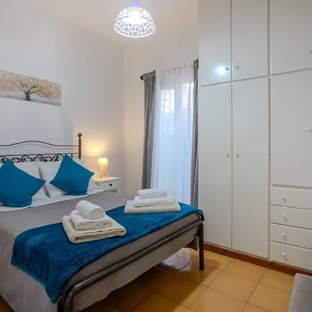 Vera's * Kassiopi